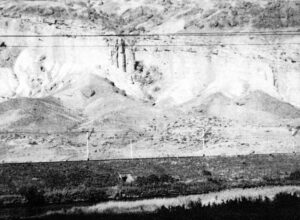 نمای کلی گورستان جلفا پس از تخریب سال 1381