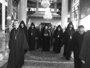 دیدار جاثلیق آرام اول،و هیئت همراه از مرقد امام خمینی