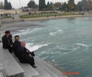 همراه با آنانیان و گریگوریان بر لب زاینده رود