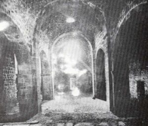 نمای داخلی کلیسای هریپسیمه مقدس