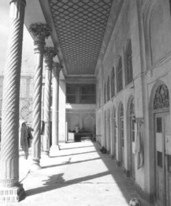 تصویر 11: نمای خارجی خانه کشیش در جلفا