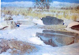 تصویر 11: نمونه سنگ قبرهای گورستان آخته خانه