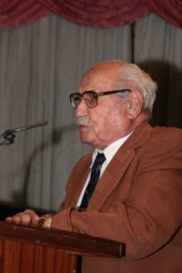 دکتر اُنیک ساهاکیان