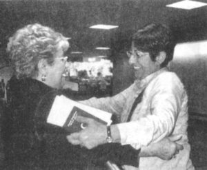 دیدار نویسنده با خاله مارگارت در فرودگاه (آمریکا)