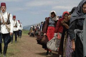 نمایی از فیلم کشتزار چکاوک ها