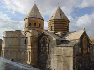 نمای خارجی قره کلیسا