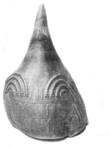 نمونه ای از کلاه خود برنزی،قرن 6 تا 5 قبل از میلاد