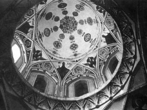 نقاشی های زیر گنبد کلیسای کریستاپور در شهر آگولیس