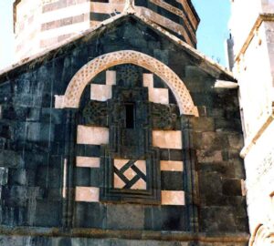 دیوار شمالی کلیسای سیاه رنگ