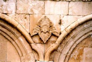 حجاری زوایای تقاطع قوس ها