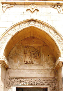 نقوش سردر ورودی جنوبی