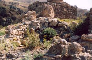 ویرانۀ های کلیسای نزدیک به کلیسای زاکاره مقدس