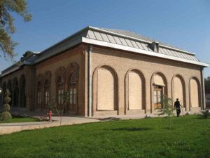 مخازن مرکز اسناد و کتابخانه شماره 2 مجلس شورای اسلامی