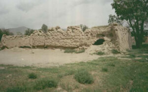 نمای آثار بر جای مانده از کلیسای سورپ نیشان جمال آباد