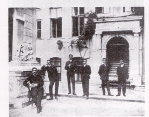 گروهی از دانش آموختگان،مدرسه مرکزی 1890م