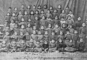 کودکستان آموزشگاه هونانیان،محله تاگاوور در رُدوستو،1896م