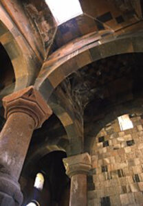 نمایی از سقف