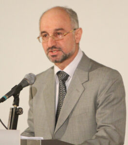 روبرت بگلریان