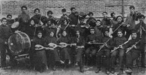 گروه موسیقی یکی از مدارس ارمنیان تبریز (اوایل قرن بیستم میلادی)