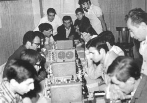 مسابقات شطرنج در باشگاه آرارات،1380ش