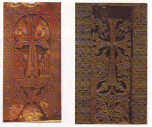 تصویر 39: دو خاچکار: سمت چپ از یقگنادزور با تاریخ 1041م و سمت راست از کوایک،سده دوازدهم میلادی