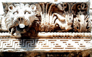 تزیینات کتیبه معبد بعلبک