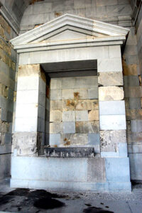 طاقچه داخل اتاق