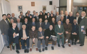 اجتماع یاران مهروز گیلان پژوه در تالار موسسه فرهنگی - هنری مهرورزان گیلان پژوه،اسفند 1386ش