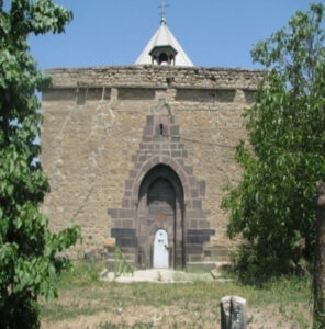 نمای غربی کلیسا