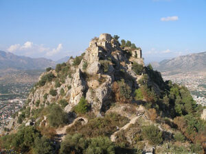 بقایای قلعه سیس