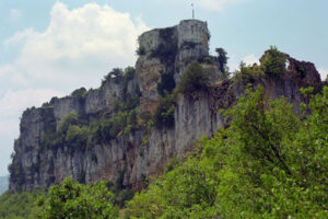 دورنمایی از قلعه لامبرون