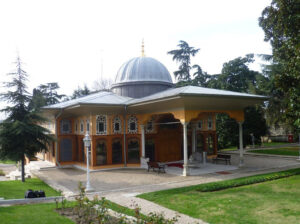 قصر آینالی کاواک،اثر گریگور بالیان