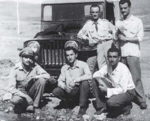 عکسی از گروهی از نخستین زائران قره کلیسا