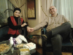 ژانت لازاریان در کنار پسرش