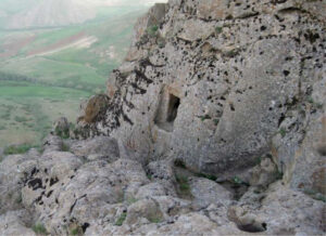 نمای خارجی گوردخمه تل تخت