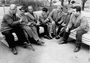 آبیگ آواکیان در کنار پارویر سواک،سرو خانزادیان،هامو ساهیان و هراچیا هوهانسیان