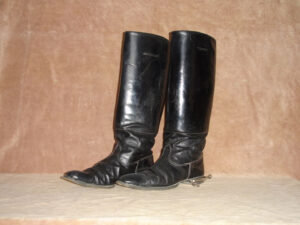 چکمه های یپرم خان