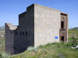 قصر بارون پس از بازسازی