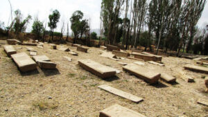 تصویر 25: نمایی از گورستان سیرک