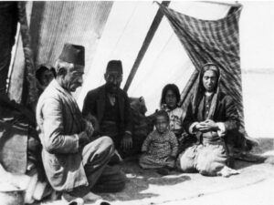 تصویر 61: ارمنیانی که از نواحی وان و شرق ترکیه به عراق کوچانده شدند.عکس از آرمین تی وگنر