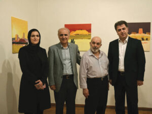 از راست به چپ: دکتر سید عباس سجادی،مدیر عامل بنیاد آفرینش های هنری نیاوران؛ادمان آیوازیان،آرتاشس تومانیان،سفیر جمهوری ارمنستان در جمهوری اسلامی ایران و خانم زهرا راد،مدیر نمایشگاه