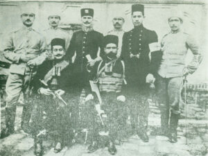 یپرم خان و سردار بهادر با افسران ژاندارم و نظمیه،تهران 1910م