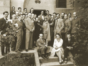 اولین کنگره سیام،شاتو دُ لاساراز،سوئیس 26 تا 27 ژوئن 1928م