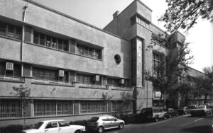 ساختمان هنرستان دختران،طراحی از وارطان هوانسیان،تهران،1935-1938م