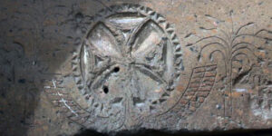 صلیب با نقش روبان،کلیسای یریروک