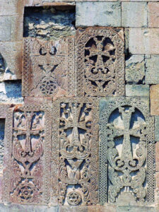 خاچکارهای کلیسای مرن