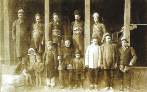 حسینقلی خان و فرزندان او