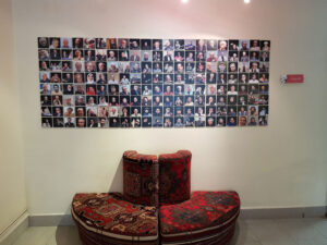 دیوار بزرگان