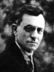 وزیر ارتباطات – آرشام خوندکاریان