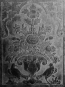 نقش گلدان و پرنده(مشابه درخت زندگی) منبع:شاهمندی و شهیدانی،همان